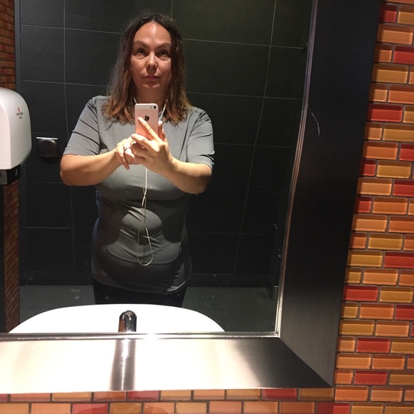 Nike T-Shirt - Picture 2 of 2